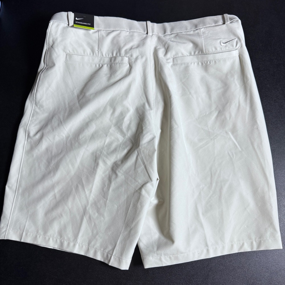 Nike Golf Shorts Mens 36 Light Gray Solid Dri-FIT Standard Fit Performance